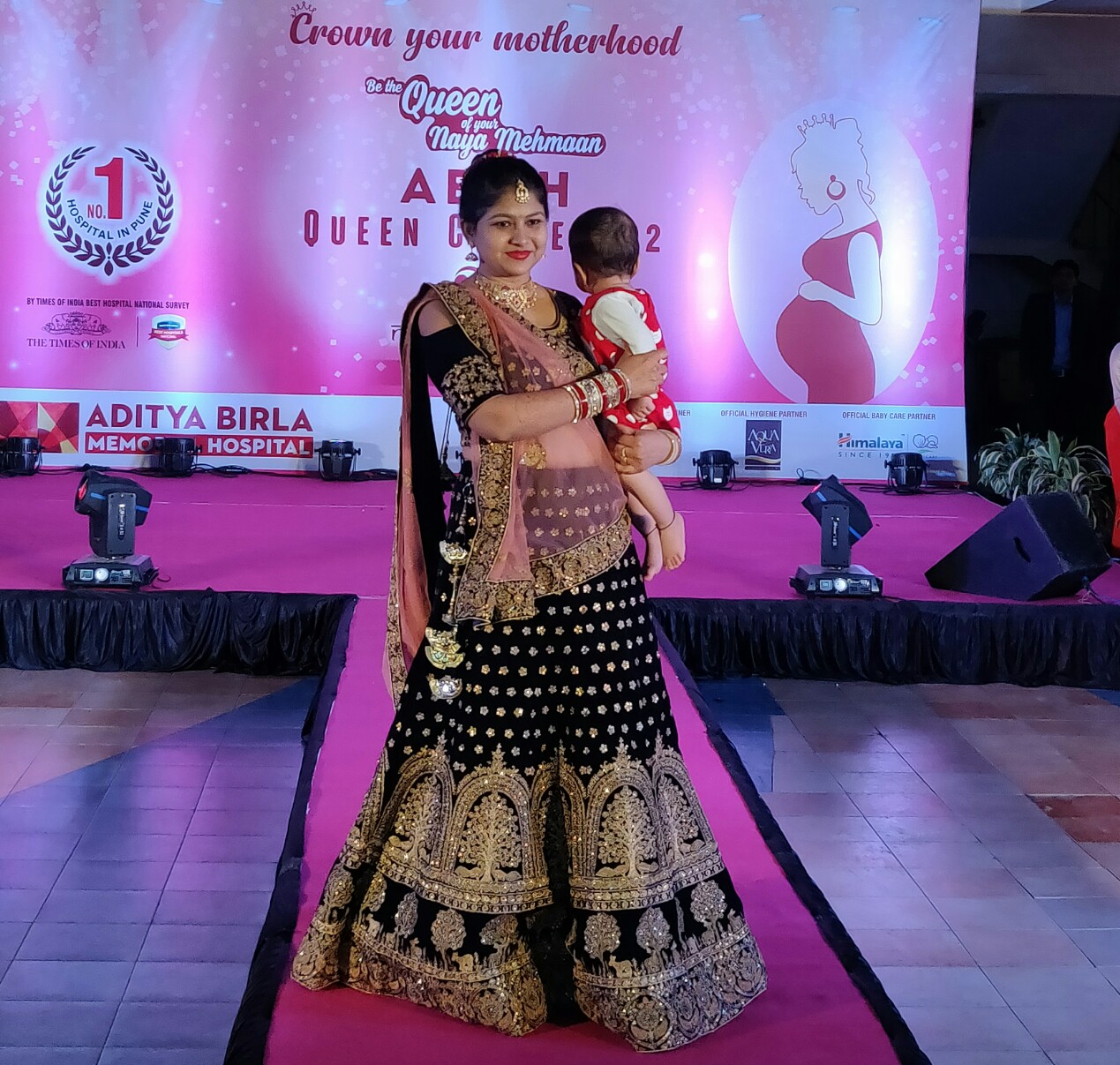 चिंचवडमध्ये गर्भवती महिलांचा अनोखा 'रॅम्प वॉक'...