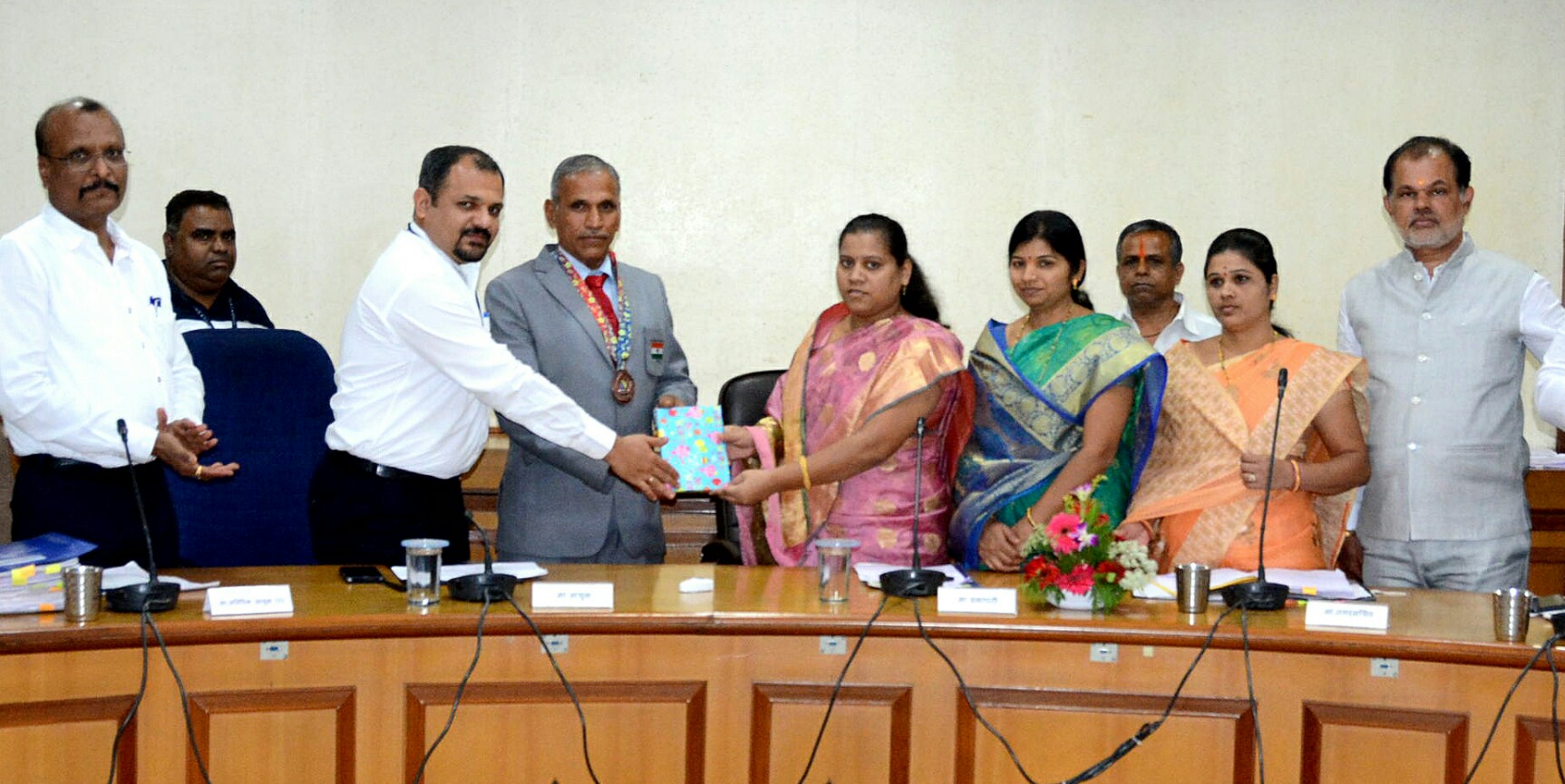 एशिया पॅसिफिक मास्टर गेम स्पर्धेत ब्राँझपदक विजेते हरिश्चंद्र थोरात यांचा स्थायीत सत्कार