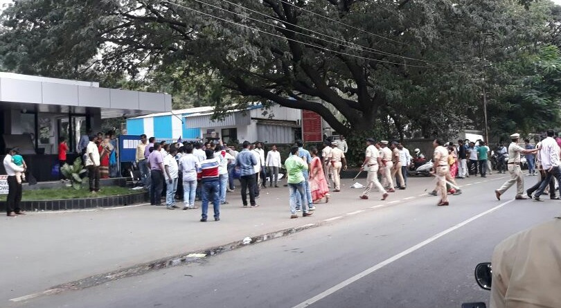 किर्लोस्कर न्यूमॅटिक कंपनी कामगारांवर पोलीसांकडून बळाचा वापर; आंदोलन उधळून लावण्यासाठी कंपनी व्यवस्थापनाकडून दबाव