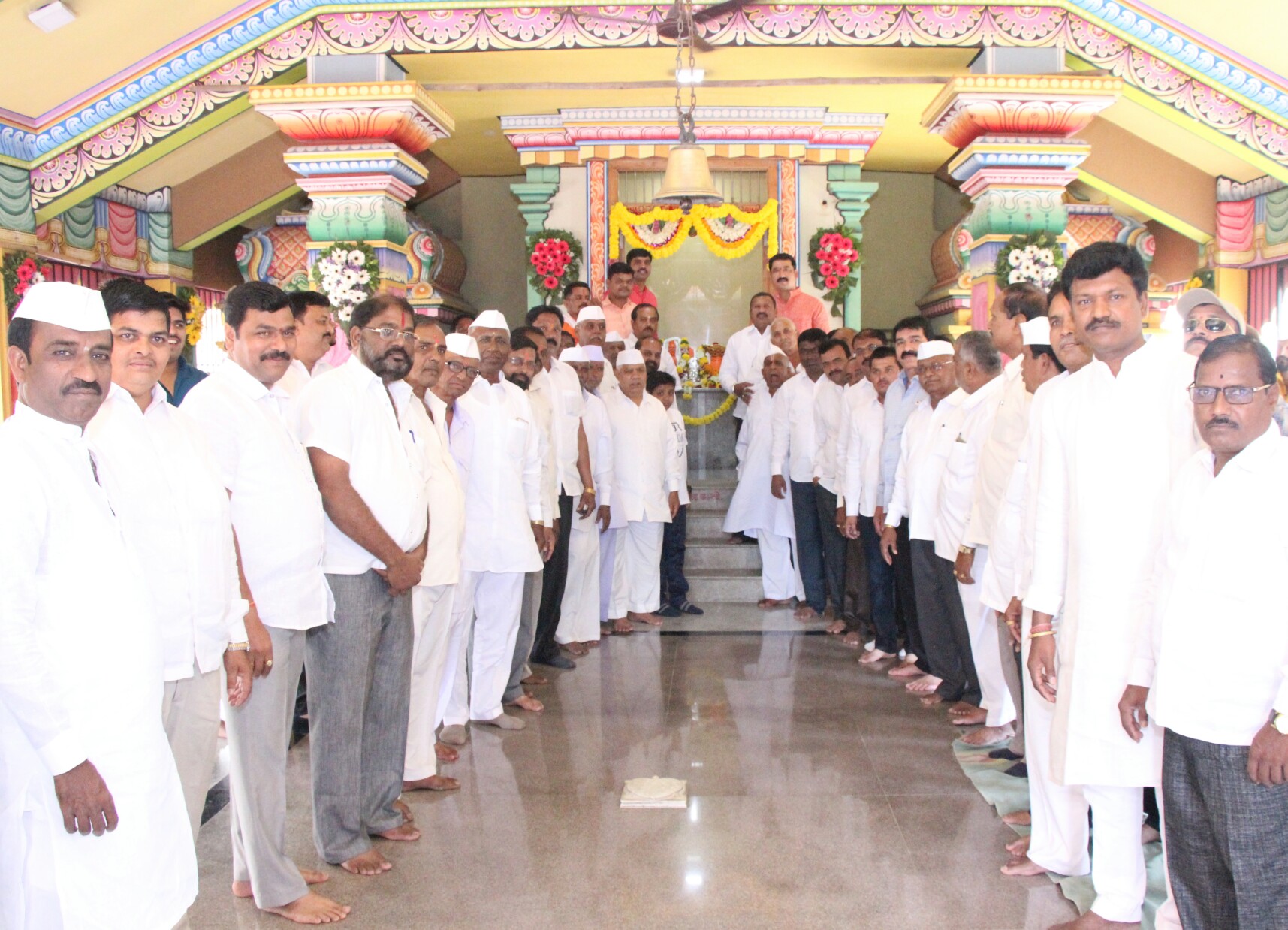 पिंपळे सौदागर येथील श्री मुंजोबा महाराज मंदिरात पानफुल अर्पण करून उत्सवास प्रारंभ