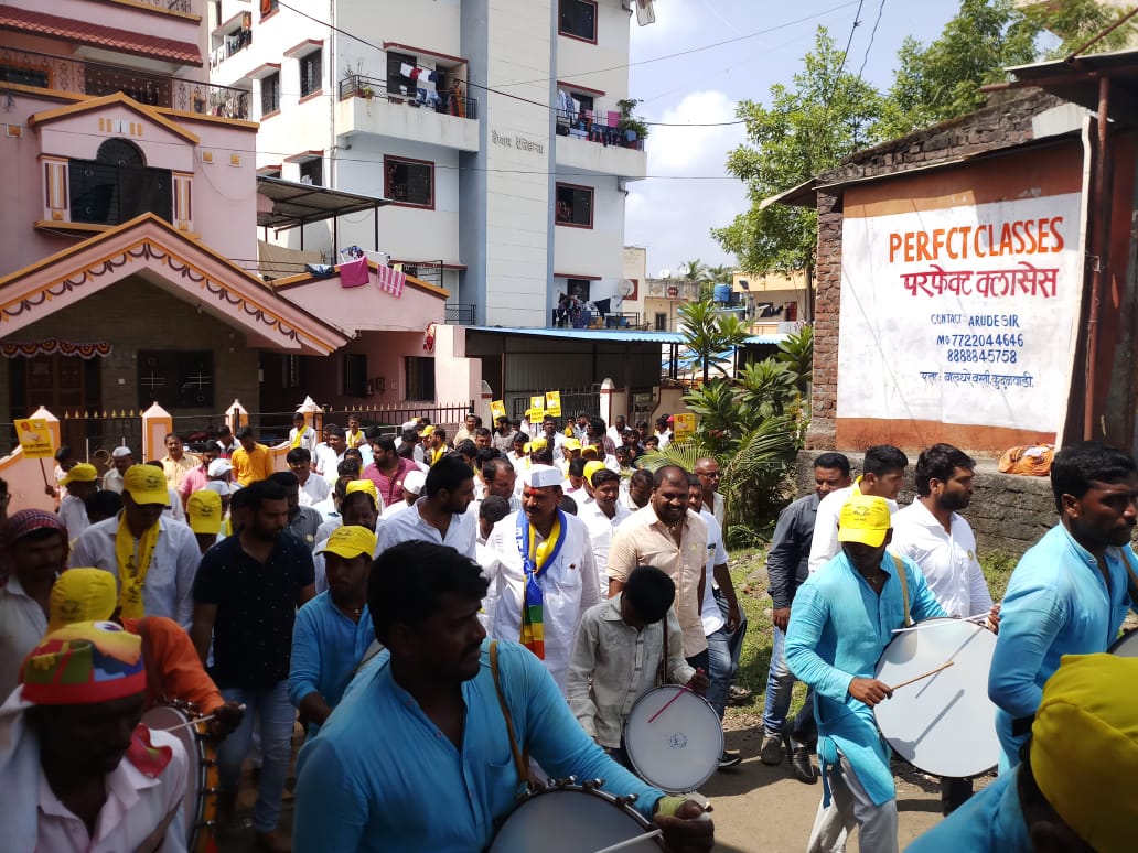 १० वर्षात कोणाच्याही जागा न बळकावता विलास लांडेंनी समाविष्ट गावांचा विकास केला - गणपत आहेर