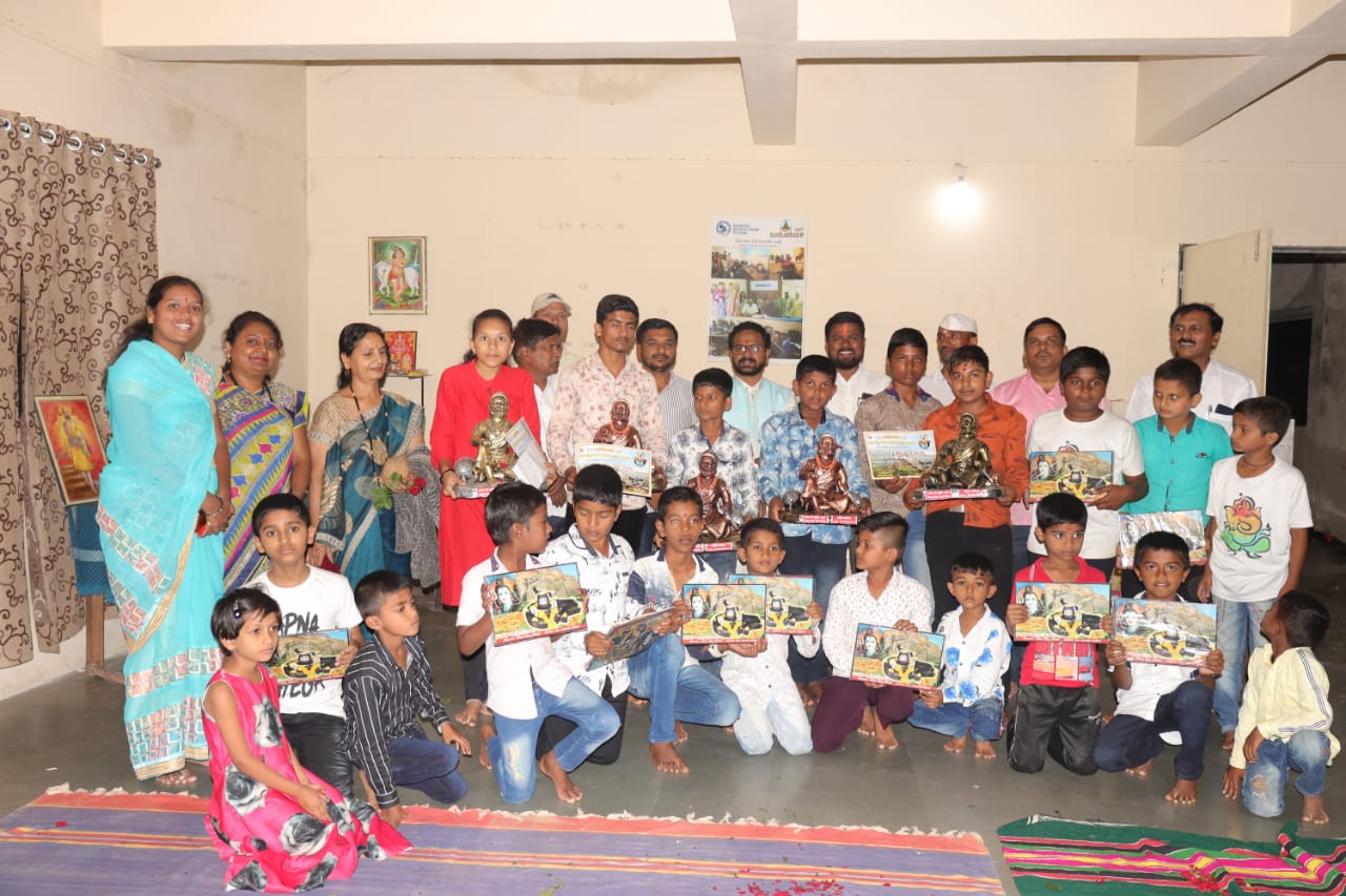 मावळातील विहिंप, बजरंग दलच्यावतीने आयोजित 'किल्ले बनवा' स्पर्धेचे बक्षीस वितरण