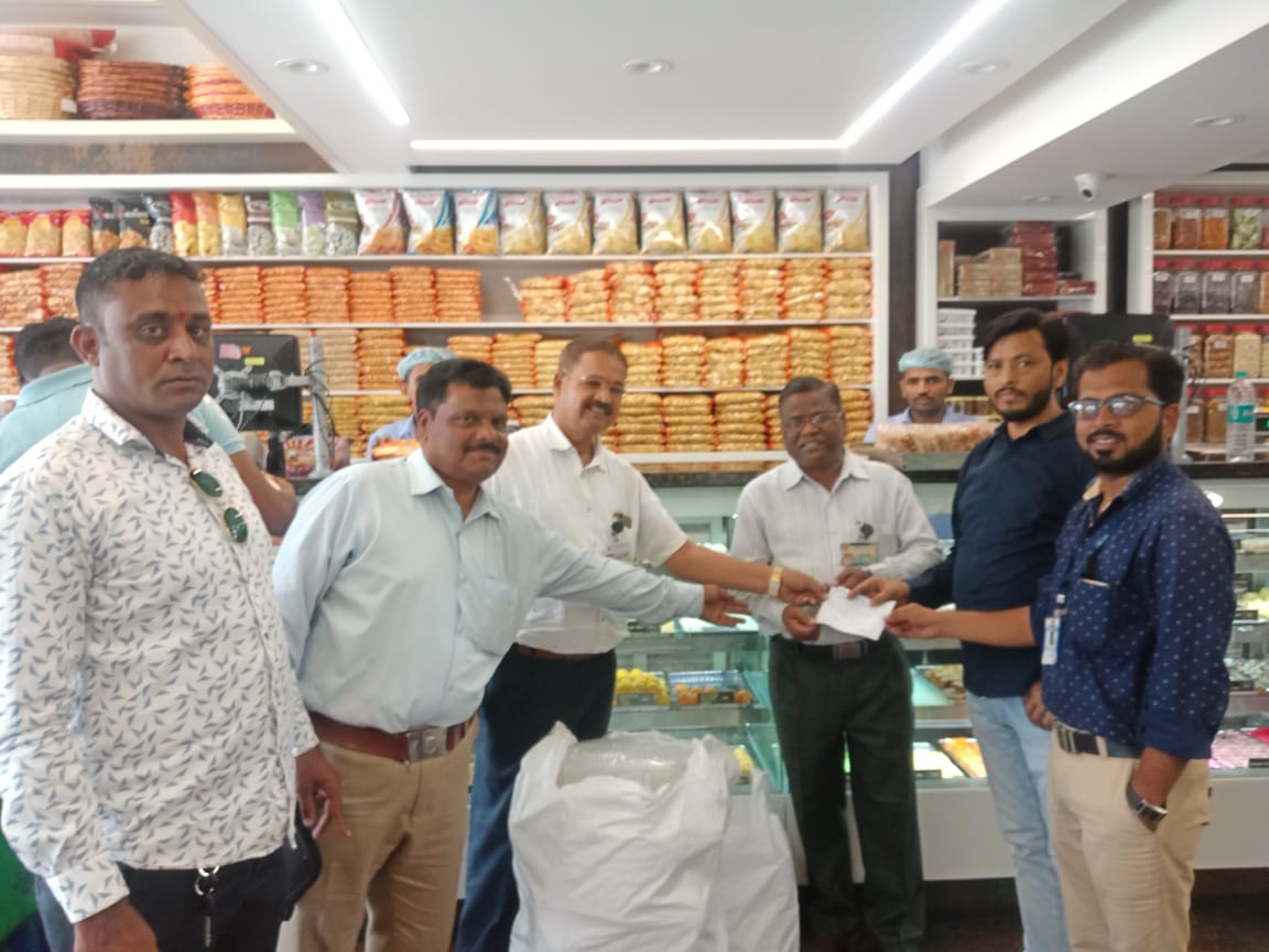 पिंपरी महापालिकेची प्लास्टिक विरोधात कारवाई सुरूच; ५ व्यावसायिकांकडून सुमारे २१ किलो प्लास्टिक जप्त