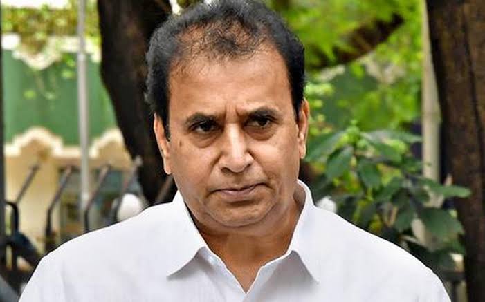 राज्याचे माजी गृहमंत्री अनिल देशमुखांच्या घरावर ईडीचा छापा