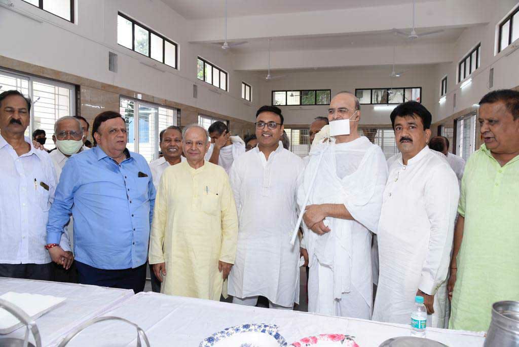 अहिंसा आणि अन्नदान हा मुलमंत्र जैन धर्मियांचा आदर्श - युवाचार्य भगवंत प. पु. महेंद्रऋषीजी महाराज साहेब