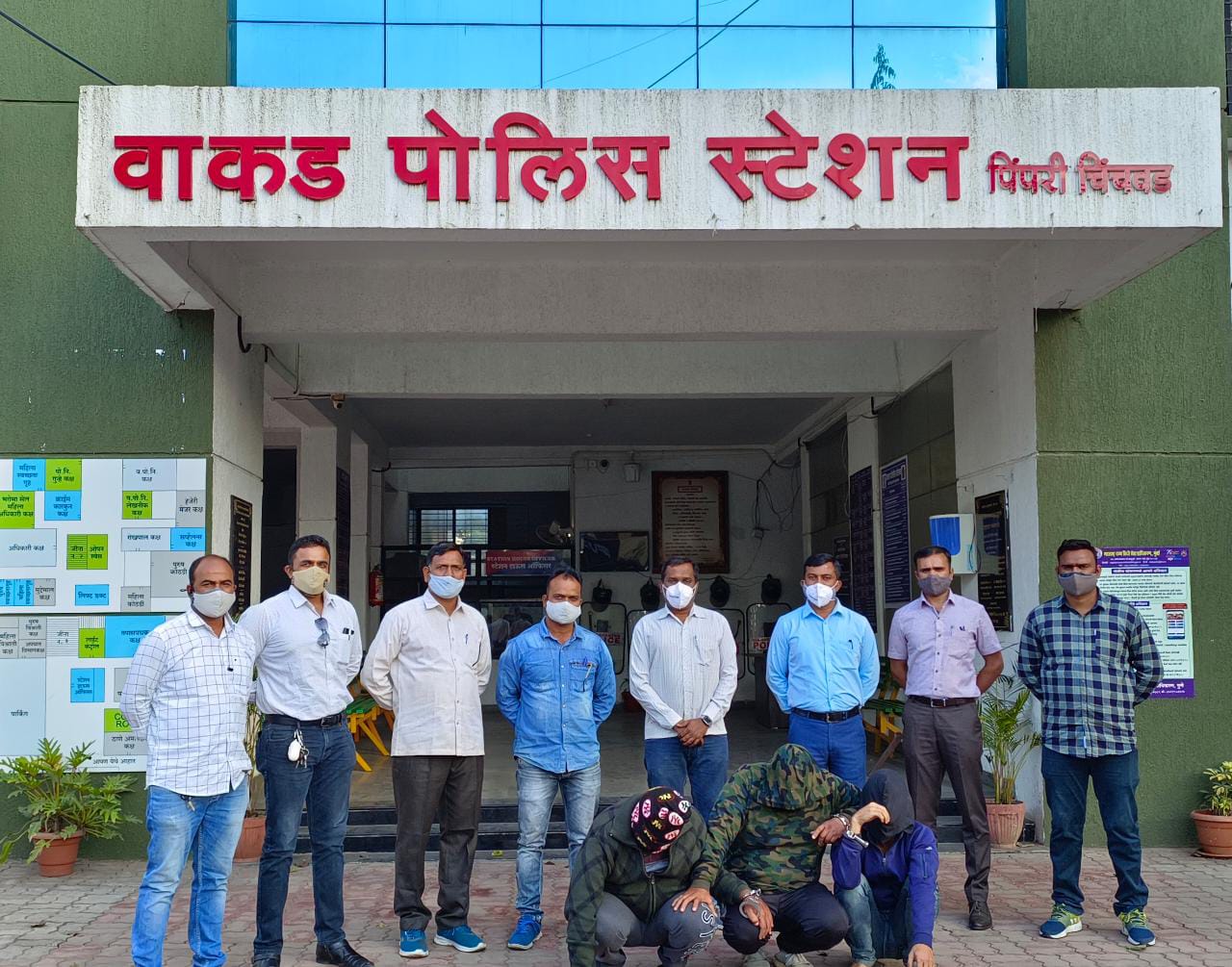 पोलीस असल्याचे सांगून दागिने लुटणारी इराणी टोळी गजाआड; वाकड पोलिसांची कामगिरी