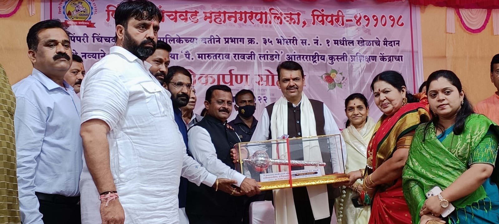 भोसरीत कुस्ती प्रशिक्षण केंद्राचे विरोधी पक्षनेते देवेंद्र फडणवीस यांच्या हस्ते उद्‌घाटन