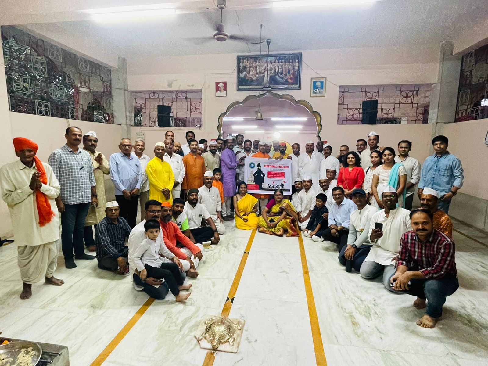 वृक्षारोपण आणि स्वच्छतेचा संदेश देण्यासाठी देहू-पंढरपूर सायकल वारीचे आयोजन