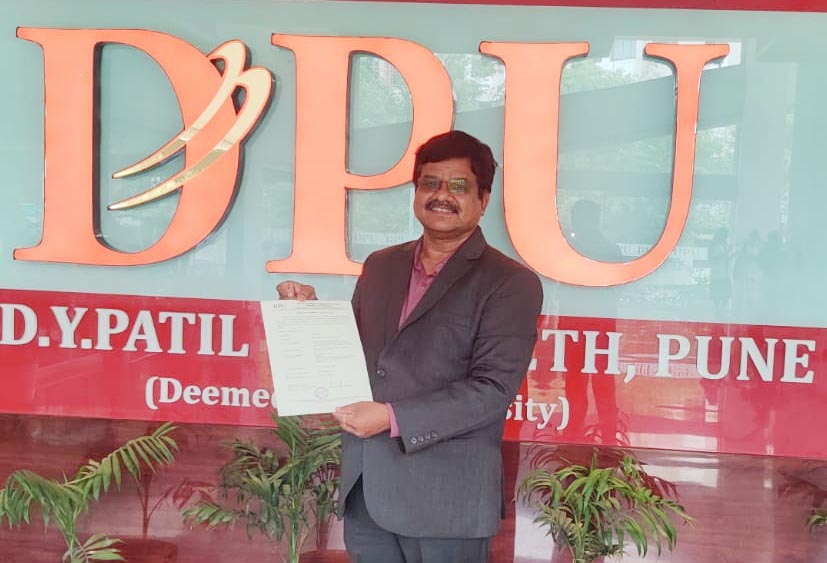 डॉ. यशवंत इंगळे यांना दंत शास्त्रातील 'पीएचडी'