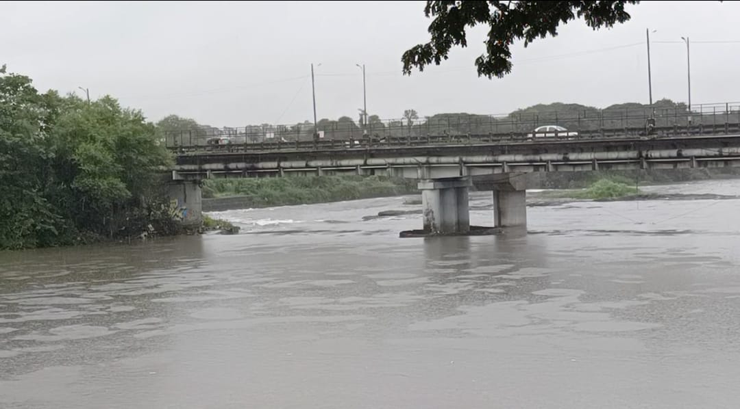 पवना धरण परिसरात संततधार सुरूच.. धरणातून १० हजार क्युसेकने विसर्ग सुरू