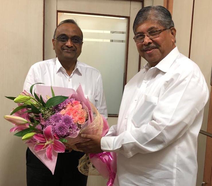 भिडे वाड्यासाठी शासनाची भूमिका न्यायालयात प्रभावीपणे मांडावी; पालकमंत्री चंद्रकांतदादा पाटील यांची महाधिवक्त्यांना विनंती