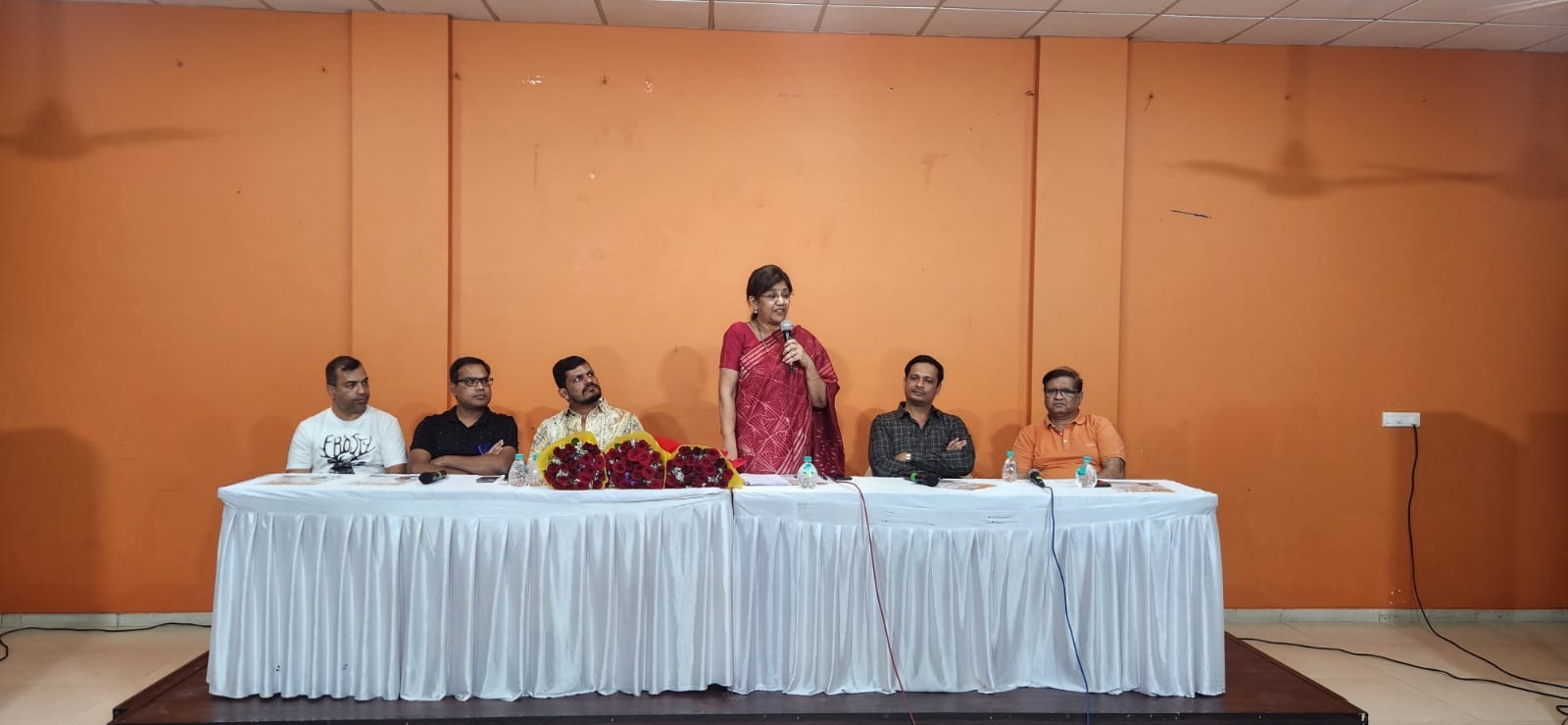 भाजपच्या भ्रष्टाचारी नेत्यांनी सोसायटीधारकांवर पाणीटंचाई लादली; खासदार वंदना चव्हाण यांचा भाजपवर हल्लाबोल