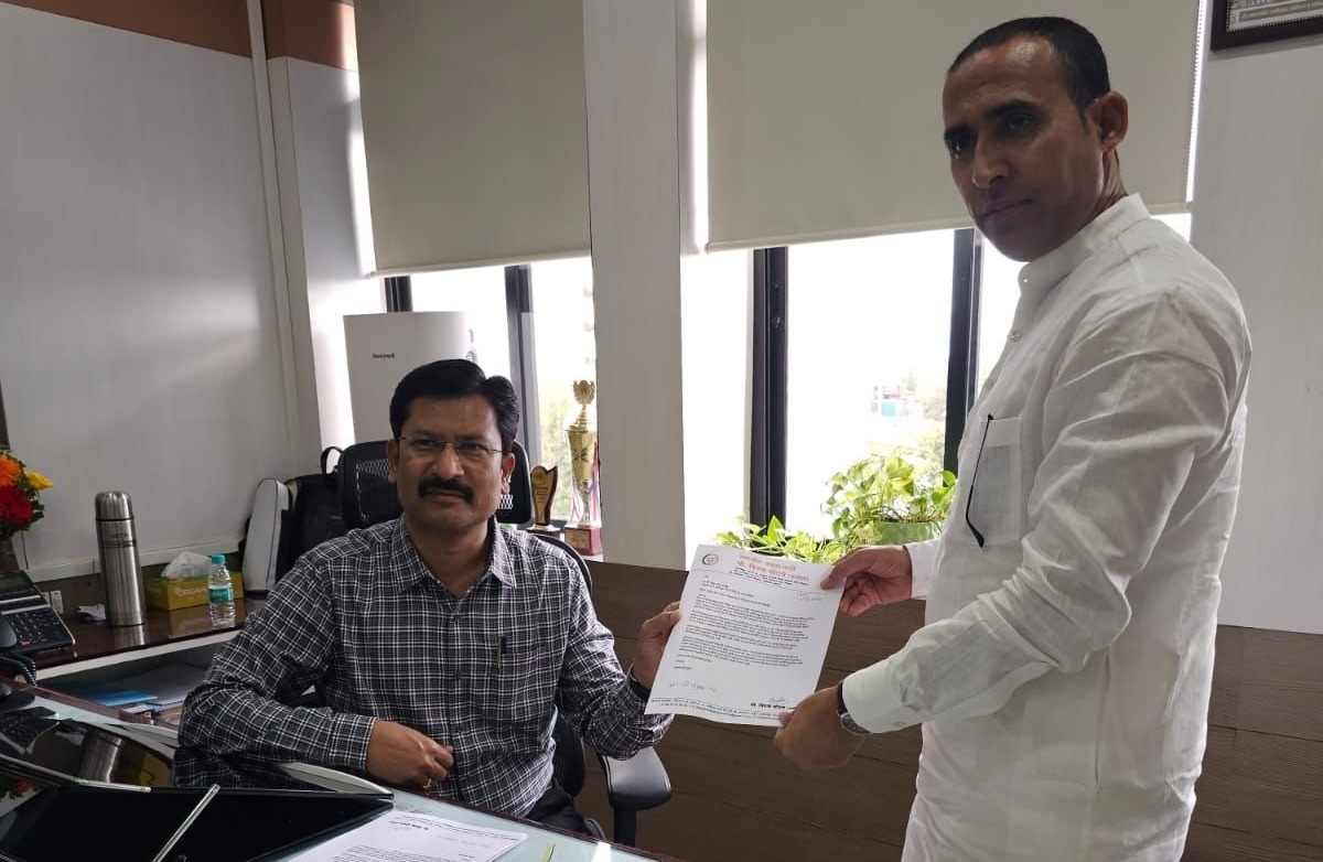 संसर्गजन्य रुग्णांचे प्रमाण वाढले, उपाययोजना करा; भाजपा वाहतूक आघाडीचे शहराध्यक्ष दीपक मोढवे-पाटील यांचे आयुक्तांना निवेदन