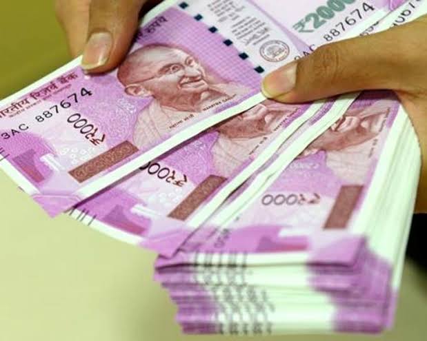 रिझर्व्ह बँकेने २ हजार रुपयांच्या नोटा बदलण्याची मुदत वाढवली, आता ७ ऑक्टोबरपर्यंत बदलता येणार
