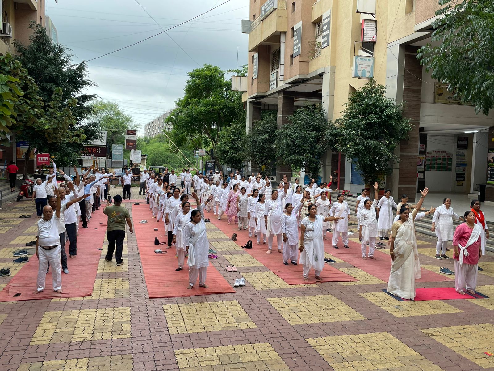 उन्नती सोशल फाऊंडेशन तर्फे पिंपळे सौदागर येथे आंतरराष्ट्रीय योग दिन उत्साहात साजरा