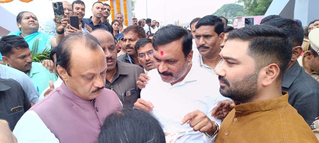 बोपखेल उड्डाणपुलाला हिंदूहृदयसम्राट बाळासाहेब ठाकरे यांचे नाव द्यावे; शहरप्रमुख ॲड. सचिन भोसले यांची उपमुख्यमंत्री अजित पवार यांच्याकडे मागणी