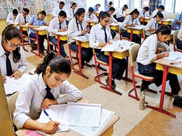 बारावी, दहावीच्या परीक्षेचे अंतिम वेळापत्रक जाहीर