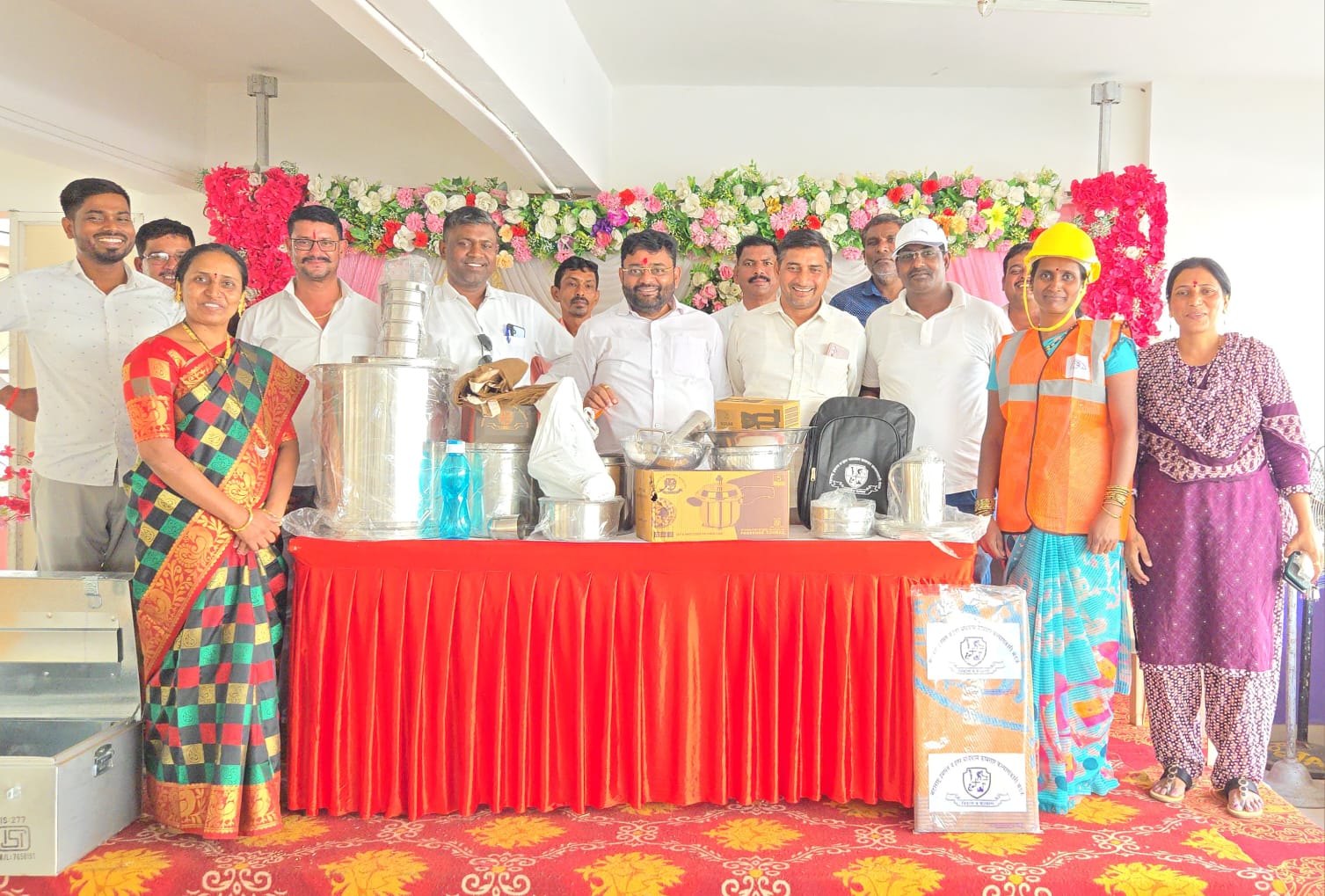 बांधकाम मजुरांनी शासकीय योजनेचा लाभ घ्यावा - बाबा कांबळे