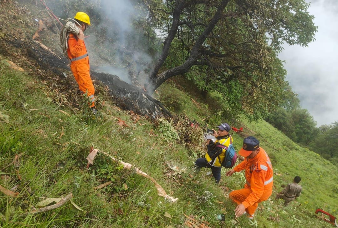 केदारनाथमध्ये हेलिकॉप्टर कोसळले, ७ जणांचा मृत्यू