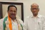 भर रस्त्यात मारामारी, शर्ट फाडला.. पुण्यात शरद पवारांच्या आमदाराला धक्काबुक्की