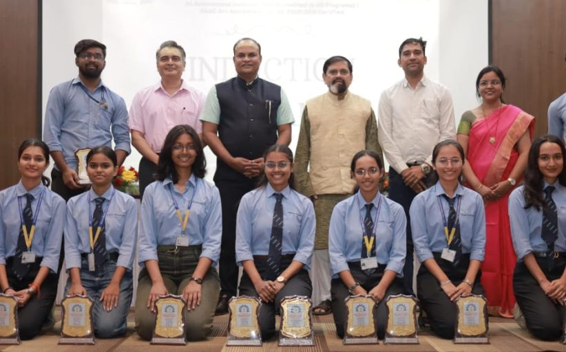 पीसीसीओईआर मध्ये बीटेक प्रथम वर्षाच्या विद्यार्थ्यांचे उत्साहात स्वागत
