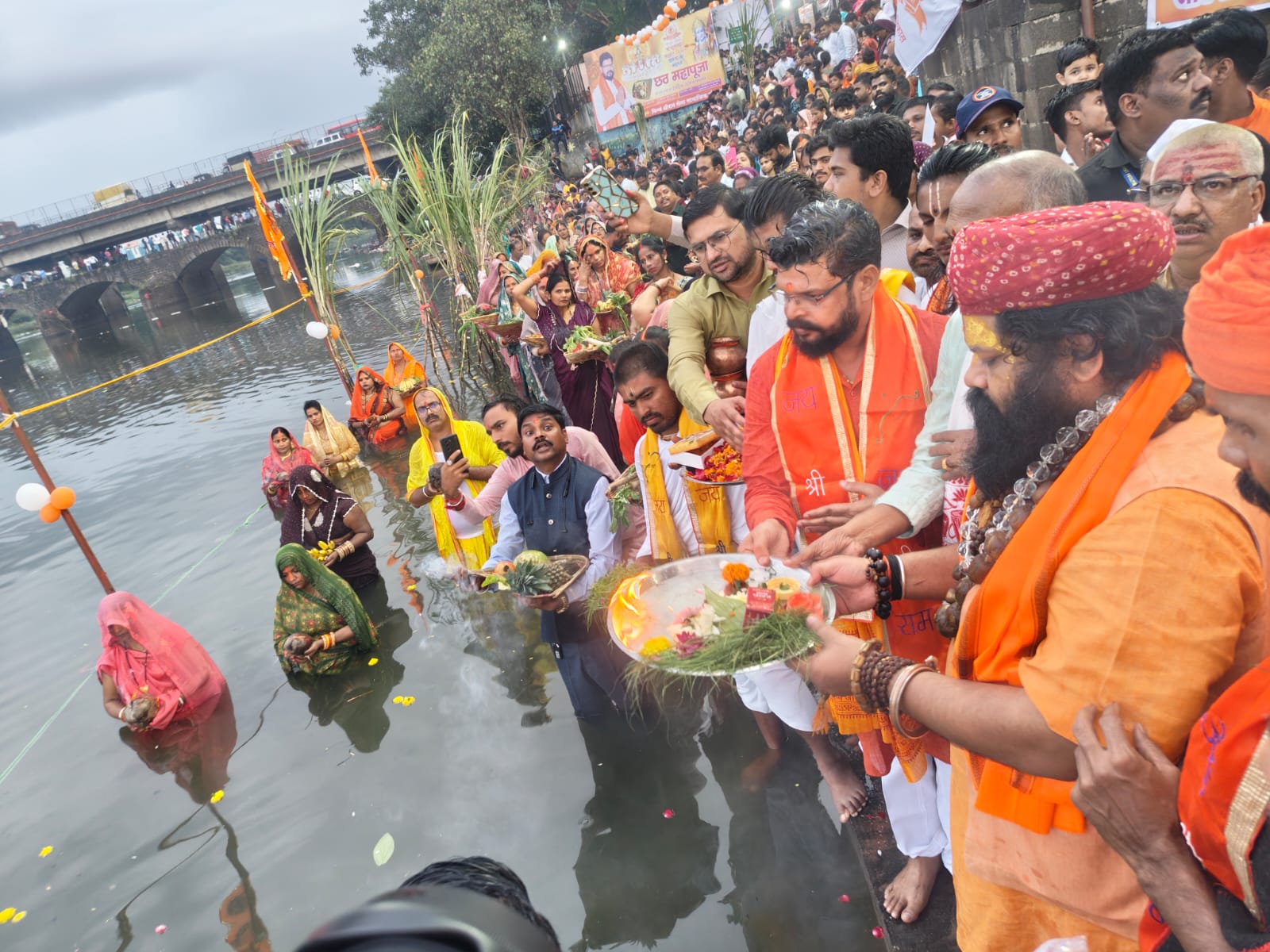हिंदू राष्ट्र होण्यासाठी समर्पण भावनेने योगदान द्या - महंत श्री राजुदास महाराज