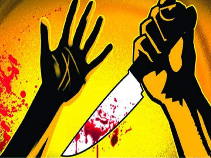 चाकणमध्ये तरूणाचा कारमध्ये गळा चिरून खून