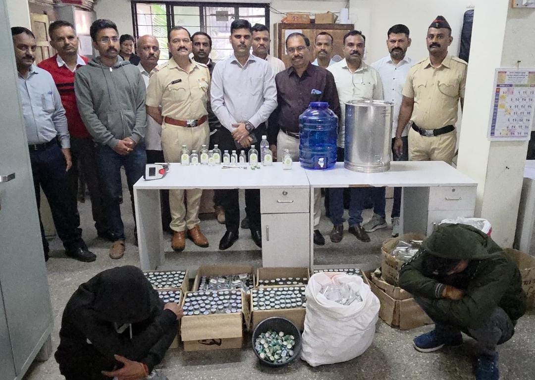 १ लाख १४ हजारांचा बनावट देशी दारूचा साठा जप्त; राज्य उत्पादन शुल्कच्या भरारी पथकाची कारवाई