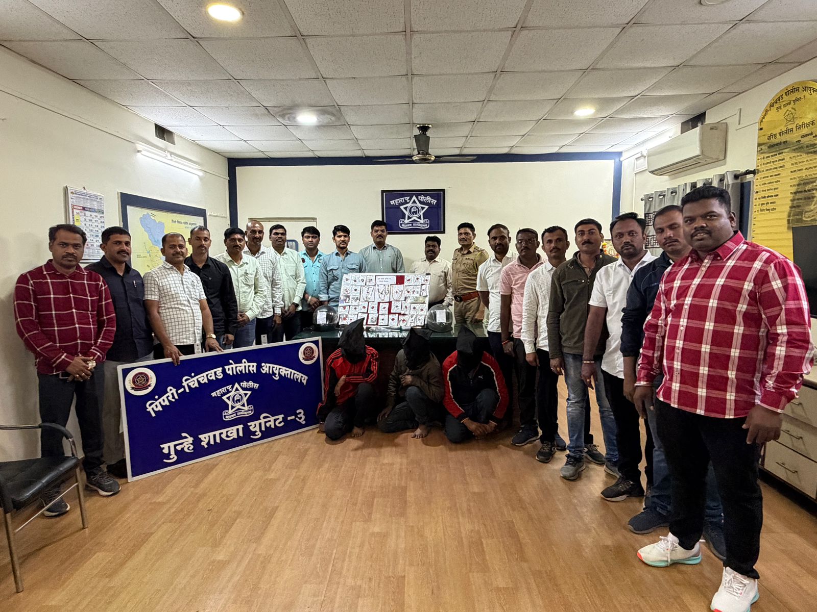 घरफोडी करून परराज्यात धूम स्टाइलने फरार होणाऱ्या आरोपींच्या ४८ तासांतच पिंपरी चिंचवड पोलिसांनी मुसक्या आवळल्या; २५ लाखांचा मुद्देमाल हस्तगत