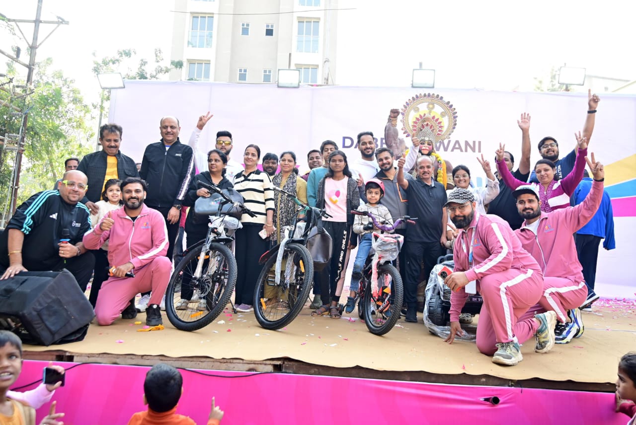 पिंपरीत डब्बू आसवानी आयोजित 'हॅपिनेस स्ट्रीट २.०'ला नागरिकांचा उत्स्फूर्त प्रतिसाद