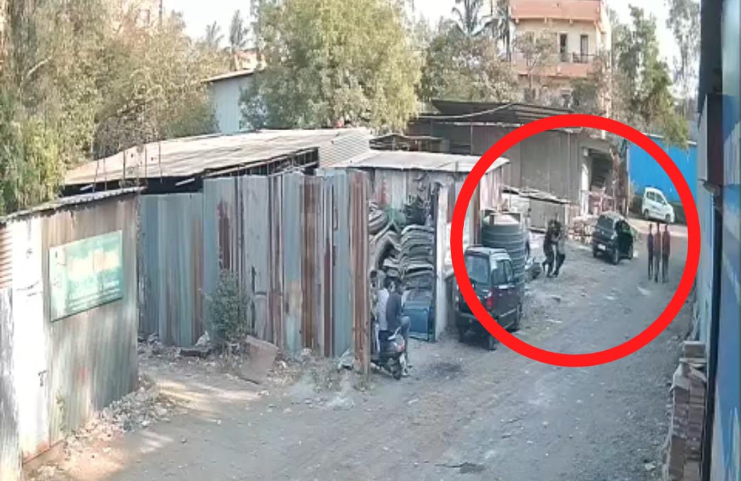 रहाटणी येथून व्यापाऱ्याचे ५० लाखांसाठी अपहरण; १०० किमी पाठलाग करून आरोपींना अटक