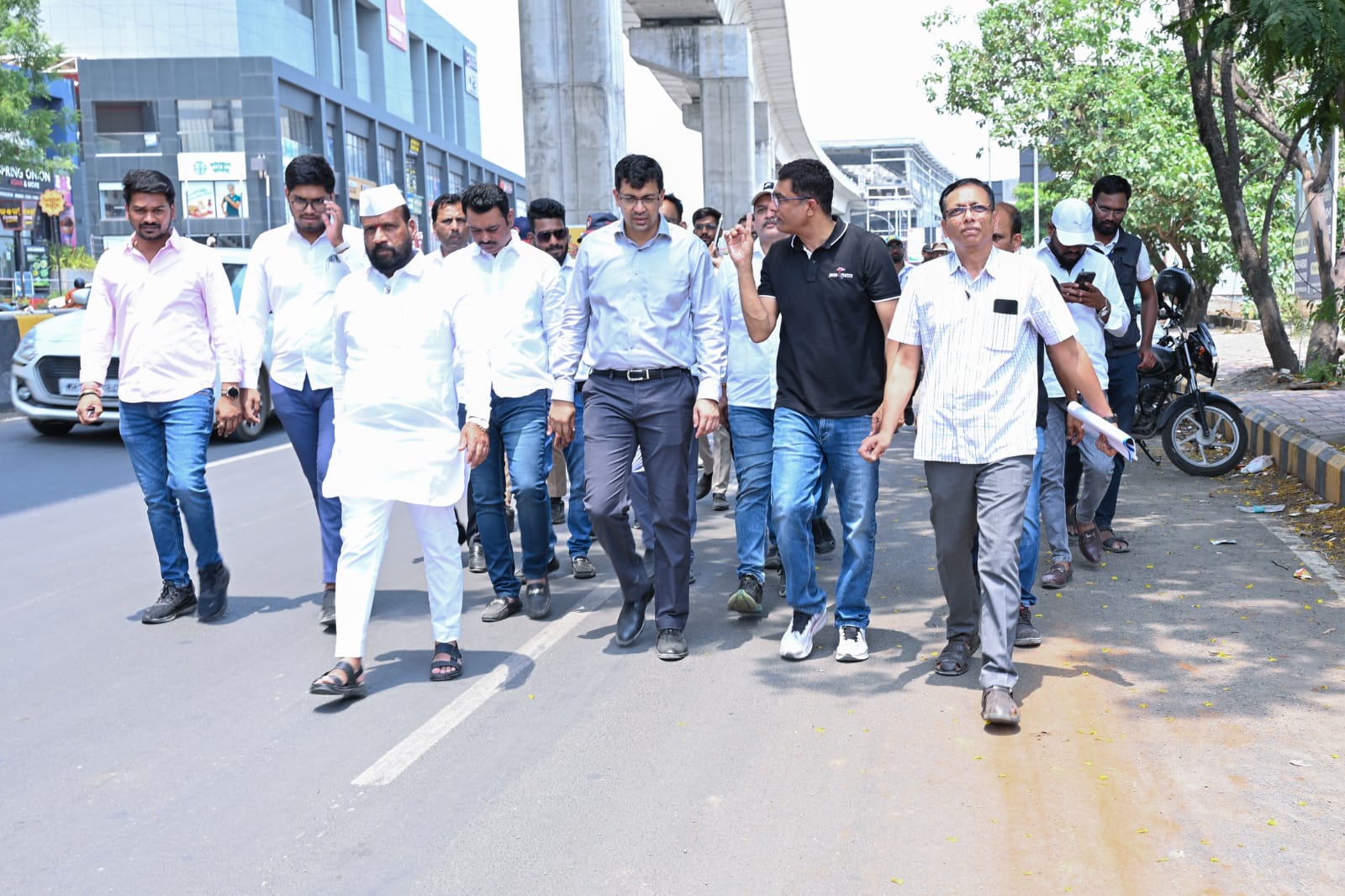 पावसाळ्यापूर्वी हिंजवडीतील नालेसफाई, रस्ते दुरुस्तीला गती द्या!..!