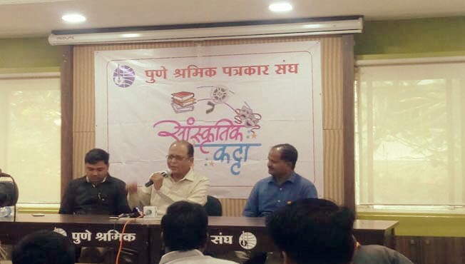२०१९ च्या निवडणुकांपर्यंत सरकारने 'आणीबाणी' लावू नये म्हणजे झालं - रामदास फुटाणे