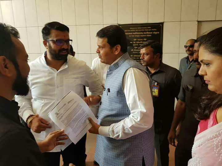 पहिल्या टप्प्याच्या वेगातच मेट्रोचे निगडीपर्यंतचे काम पुर्ण करण्याचे मुख्यमंत्र्यांचे आमदार लांडगेंना आश्वासन