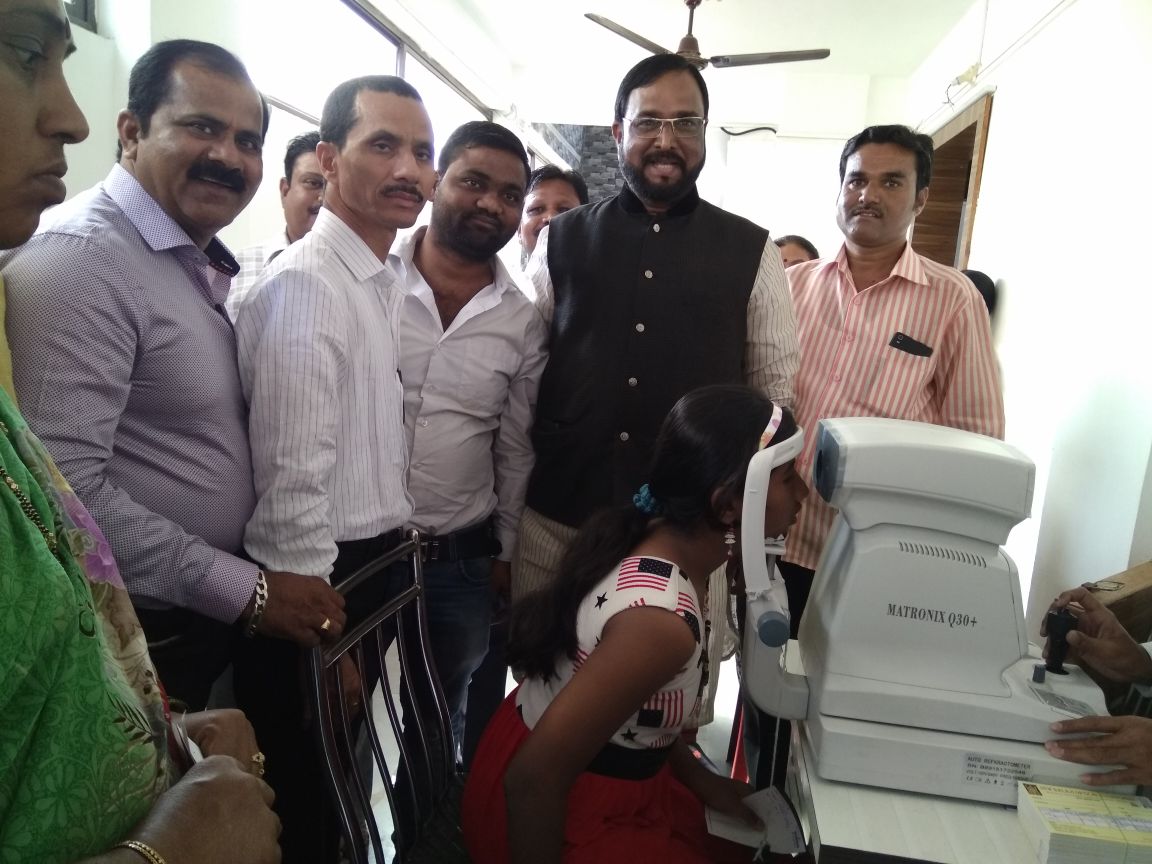 खासदार अमर साबळेंच्या सहकार्यातून ३५ मोतीबिंदू पीडितांची मोफत शस्त्रक्रिया