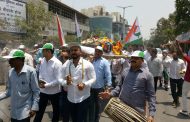 पेट्रोल दरवाढीच्या निषेधार्थ राष्ट्रवादीने काढली दुचाकीची 'अंतयात्रा'