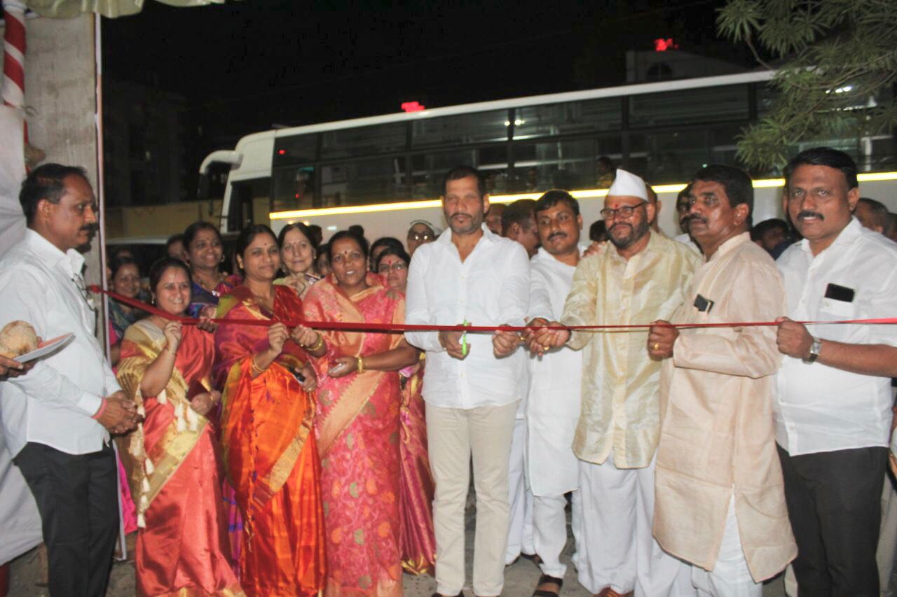 पिंपळे सौदागरमध्ये 'आंबा महोत्सवाचे' आमदार लक्ष्मण जगताप यांच्या हस्ते उद्घाटन