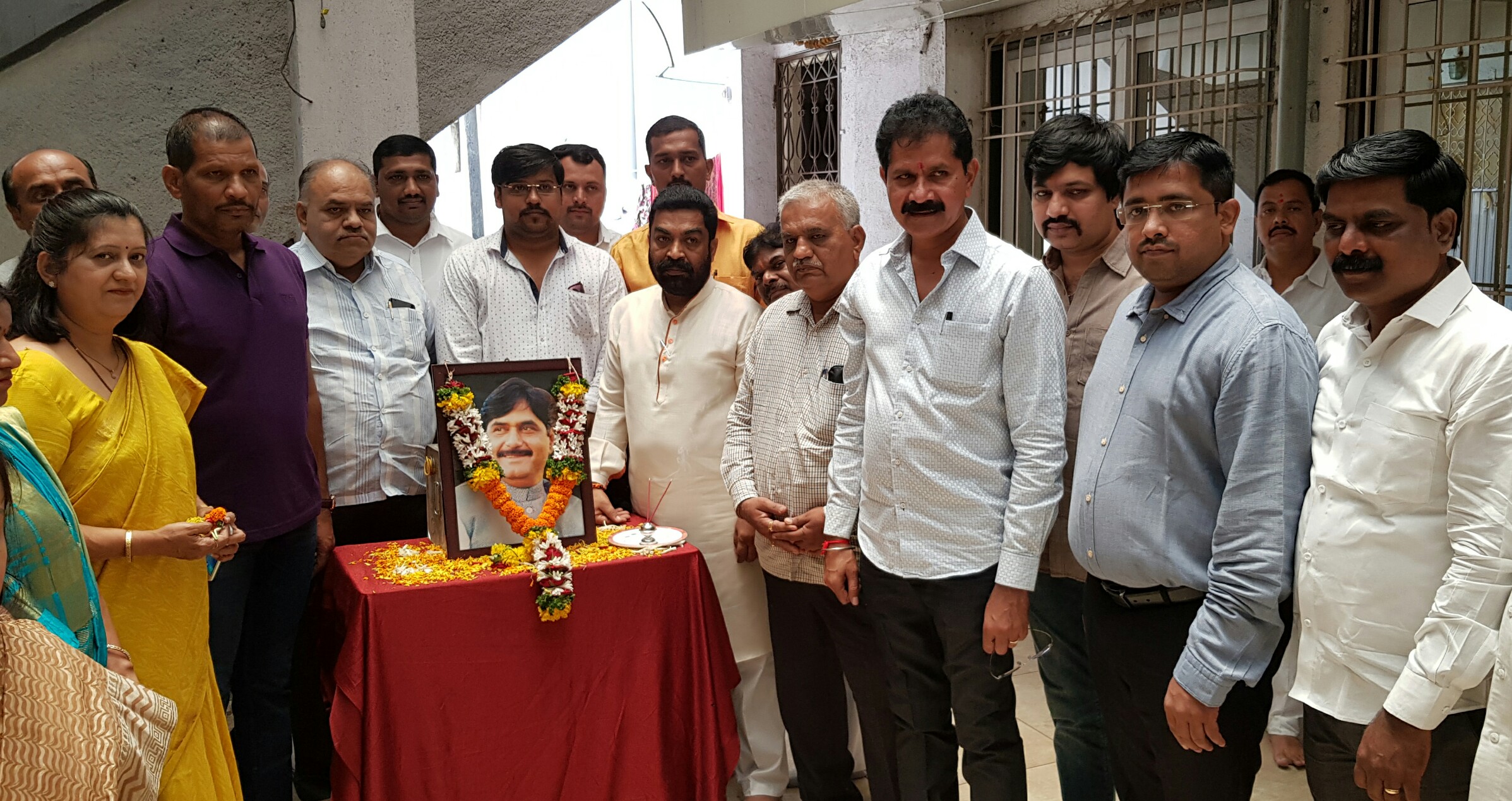 स्वर्गीय लोकनेते गोपीनाथ मुंडेंना पिंपरी चिंचवड भाजपातर्फे अभिवादन