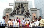 क्रांतिवीरांना पिंपरी महापालिकेच्यावतीने अभिवादन