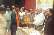 झी २४ तासचे प्रतिनिधी कैलास पुरी 'उध्दवश्री पुरस्काराने' सन्मानित