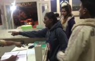 मद्यधुंद तरूणींचा चिंचवड पोलीस स्टेशनमध्ये धिंगाणा