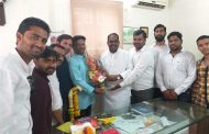 काँग्रेसच्या नवनिर्वाचित पदाधिकाऱ्यांचा शहराध्यक्षांकडून सत्कार