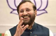 शाळा भीकेचा कटोरा घेऊन सरकारकडे का येतात? - प्रकाश जावडेकर