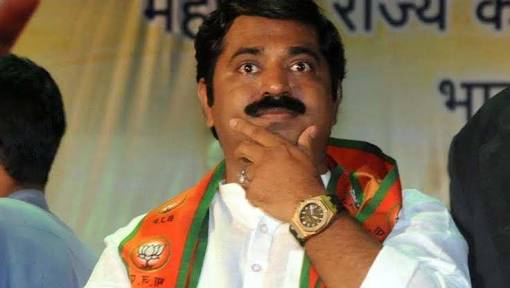 पळवा-पळवी नावाच महामंडळ निर्माण करून भाजपा आमदार राम कदमांची अध्यक्षपदी निवड करा - युवराज दाखले