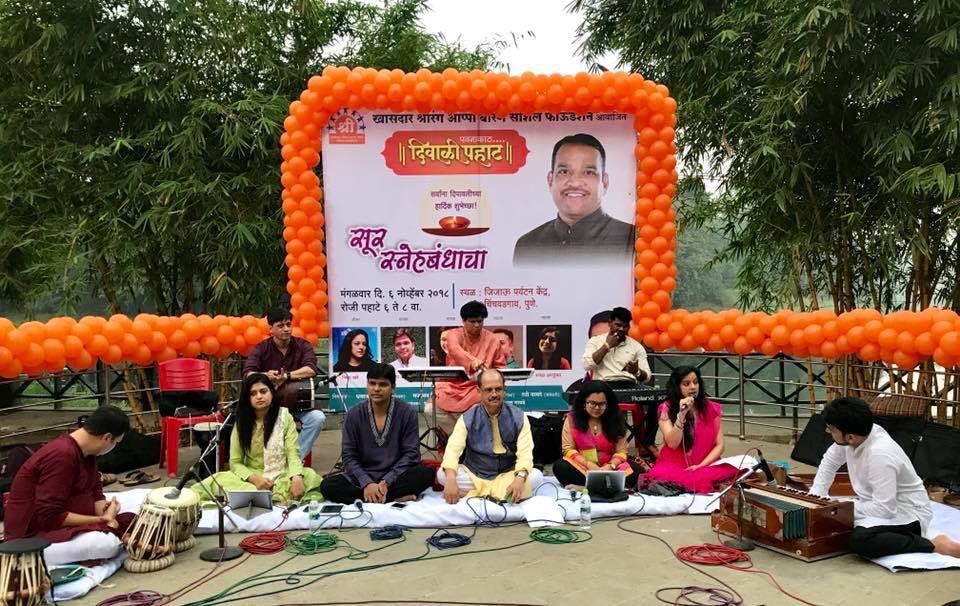 पवनेच्या काठावर दिवाळी पहाट उत्साहात