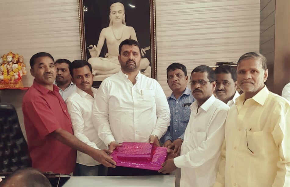 आमदार महेश लांडगे यांच्या पाठपुराव्याने 'एजीओ' कंपनीतील कामगारांना बोनस