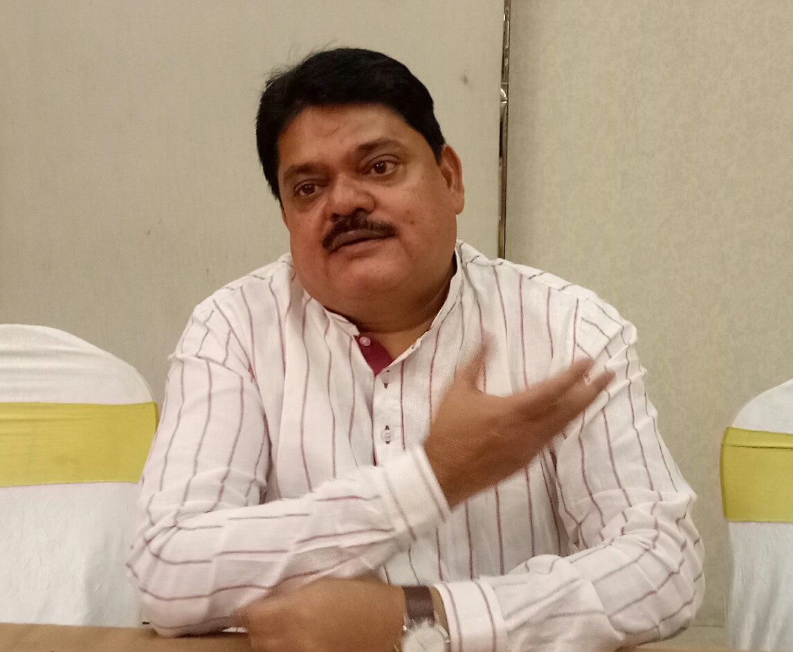 शरद पवार यांच्या वाढदिवसानिमित्त नाट्य, कला व संगीत महोत्सवाचे आयोजन