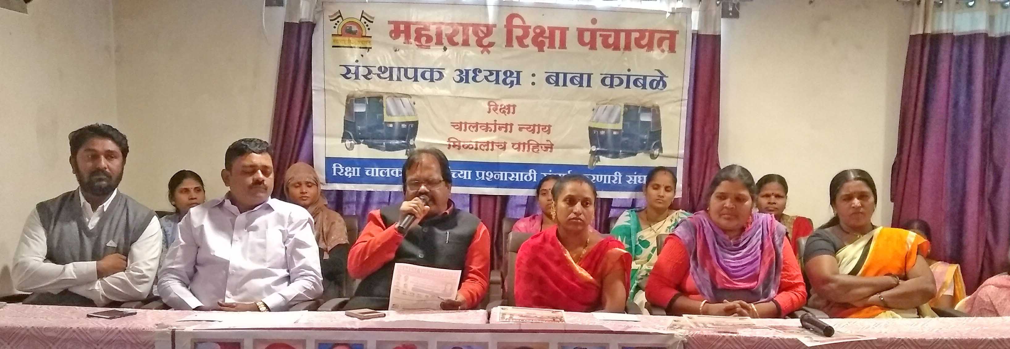 परिवहन मंत्री रावते यांच्या हस्ते पिंपरीत गुरूवारी १०० महिलांना परमिट आणि नविन रिक्षांचे वाटप