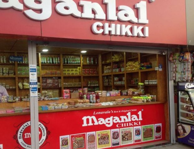 लोणावळ्याच्या 'मगनलाल' चिक्कीला प्रशासनाचा दणका!