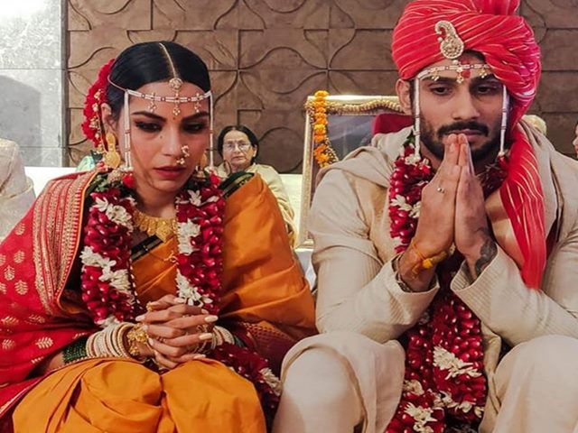 मराठमोळ्या पद्धतीने प्रतीक-सान्या अडकले विवाहबंधनात!